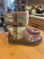 Ladies  Ugg Leather  Boots