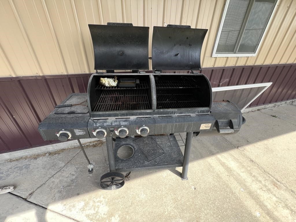 USED Char Griller Half Gas Half Offset Smoker