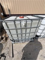 Chemical Tote with ~100 Gallon Used Oil