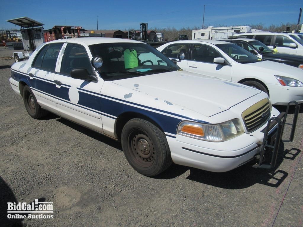 (DMV) 2000 Ford Crown Victoria Police Interceptor