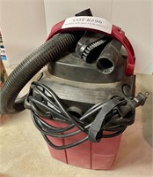 Small Century Machine shop vac