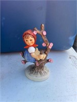 Anttique Goebel Hummel Figurine