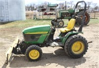John Deere 4110 HST Garden Tractor