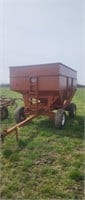 250 Bu. J&M V box on 8 ton Martin running Gear