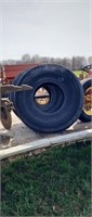 2 11.00-16 front tractor tires