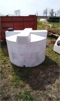 plastic tank aproximatley 300 gallon