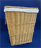 Mainstays wicker clothes hamper with liner and