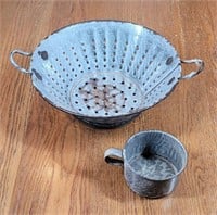 Grey Agateware Strainer & Cup