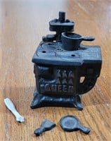 Cast Iron Queen Miniature Stove