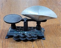 Cast Iron Mini Scale w Weights