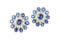 PAIR OF 18K GOLD AND SAPPHIRE EARCLIPS, 21.2g