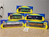 5 Athearn miniature toy trains all one money
