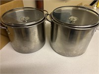 2 Large Pots