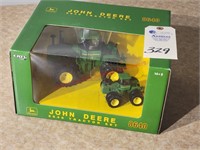 Ertl John Deere 8640 Tractor set in Orig box 1/32