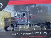 1st Gear Mach Pinnacle Tractor 1/34 in Orig Box