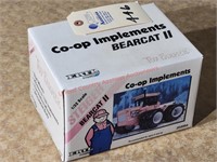 Ertl Toy Farmer Steiger Co-op Implements Bearcat I