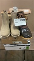 1 LOT 1- LADIES CHELSEA BOOT SIZE 7./ 1- SPERRY