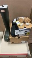 1 LOT 1-UGG W CLASSIC ULTRA MINI BOOT SIZE 8./