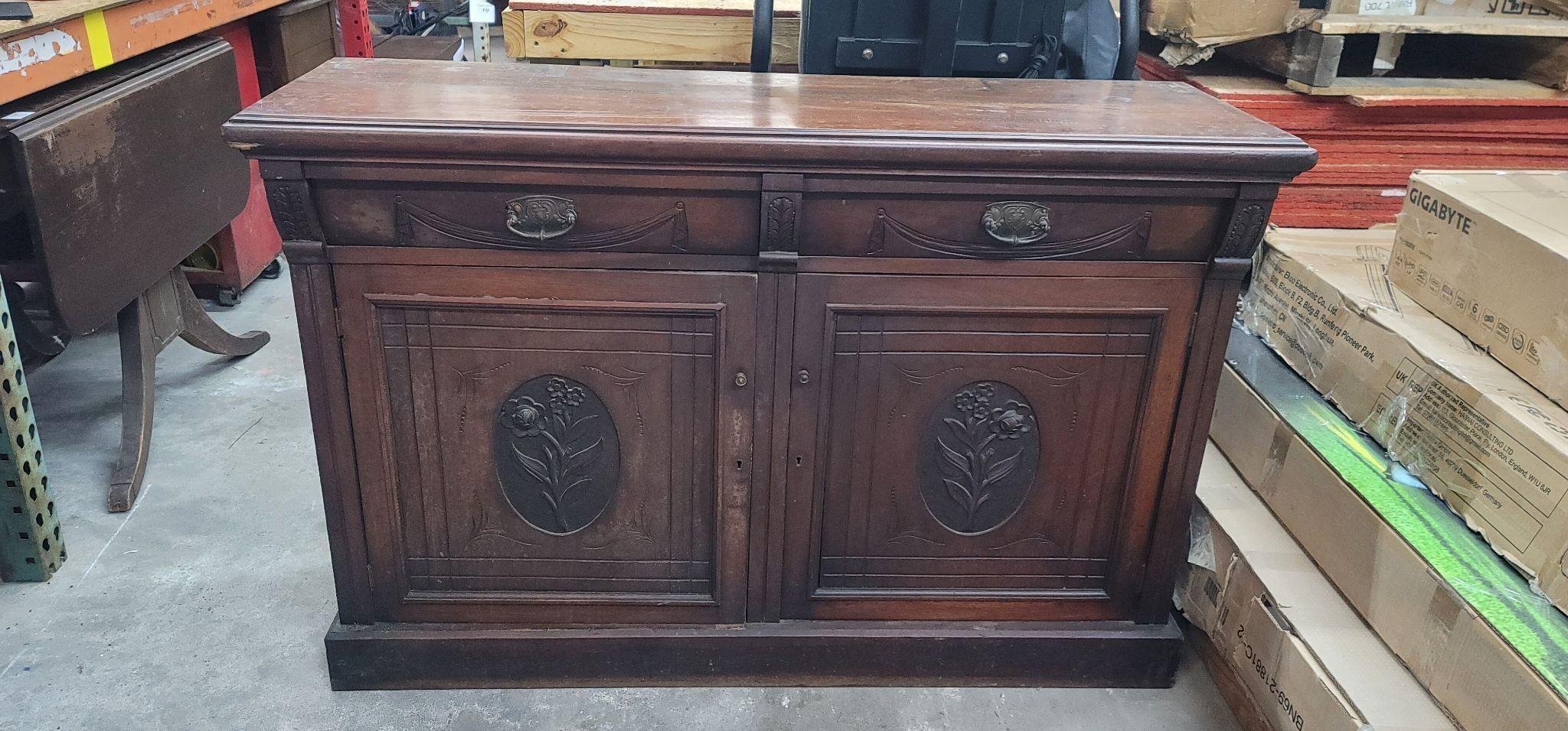 Dresser Chest/Storage with Mirror