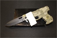 snake eye camo pistol knife (display)