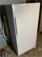 Fridgedaire Upright Freezer 14.1 CU FT w/lock and