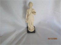 Statue Sculptor G. Ruggeri Woman 10" Italy