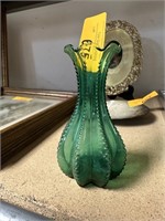 ANTIQUE GREEN GLASS VASE