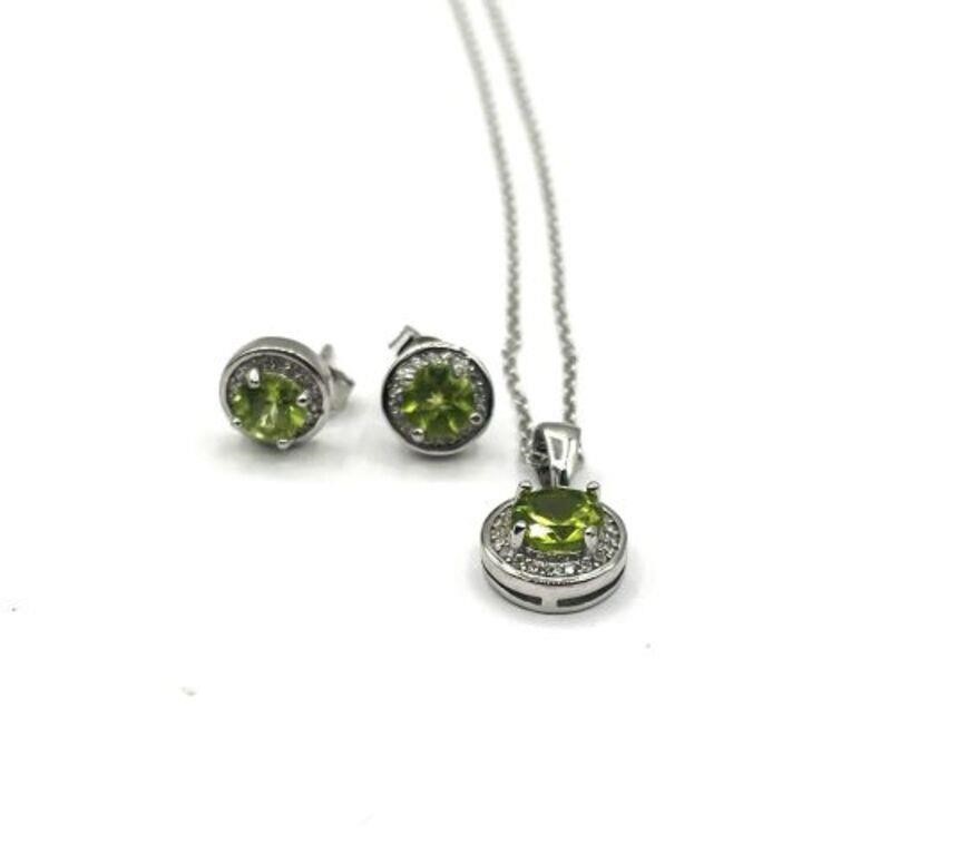 STERLING SILVER NATURAL PERIDOT (2.5CT) WITH CZ