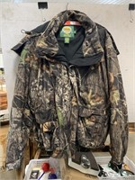 Cabela’s Dry Plus 2XL Camouflage Jacket