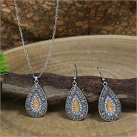 Beautiful Jewelry Set NEW