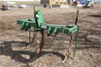 3Pt John Deere 913 Ripper