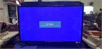 (1) Element 32" Flat Screen TV (Powers On/No
