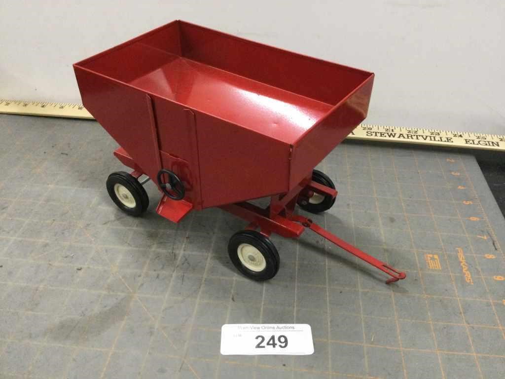 Red gravity wagon