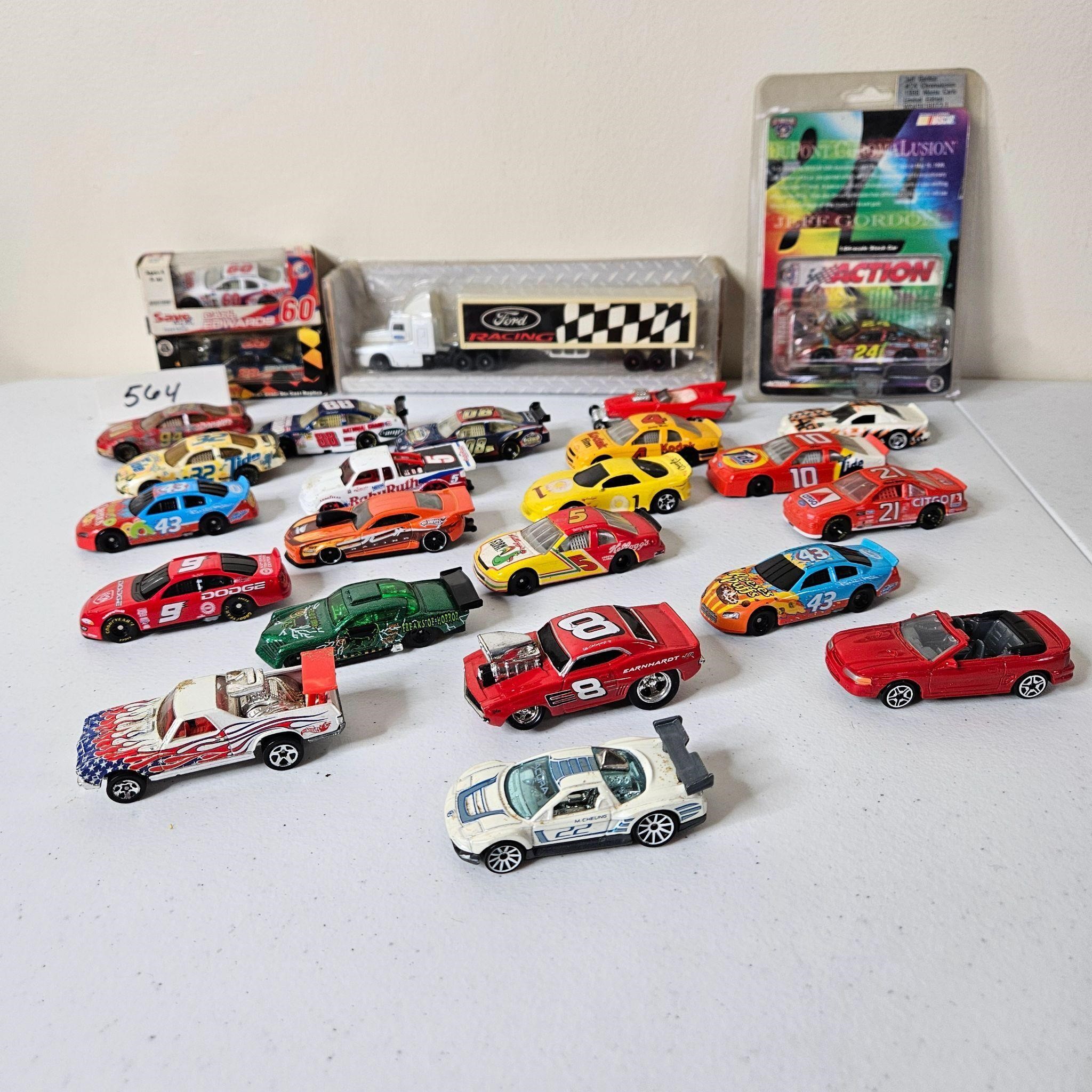 Diecast 1:64 NASCAR Lot Of 25 Loose & New