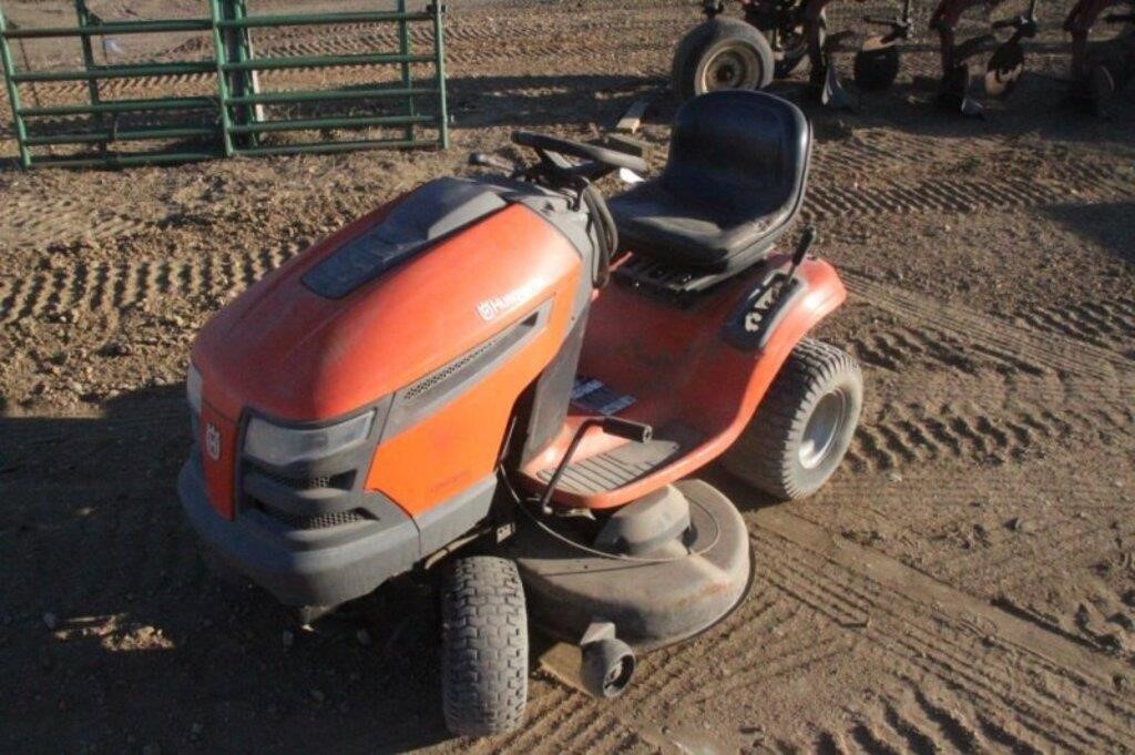 Husqvarna YTH22V46 Riding Lawn Mower