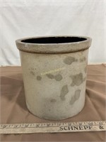 Monmouth Pottery Co. Crock