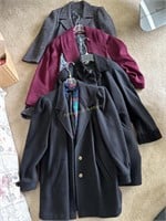 Woman’s Dress coats size medium