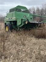 OFFSITE MELFORT: JD 7721 Pull Type Combine