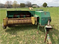 JOHN DEERE 328 SQ BALER