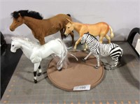 3 horses & zebra