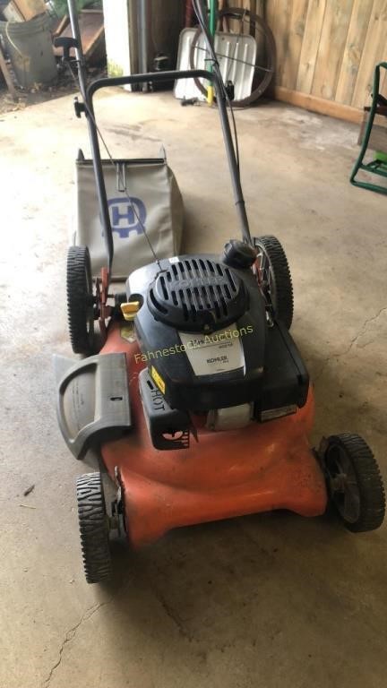 Husqvarna 6021P mower (push) runs