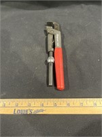 Snap on pipe wrench