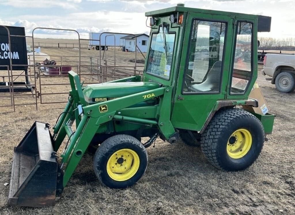 John Deere 855 Utility Tractor with a 70A Loader