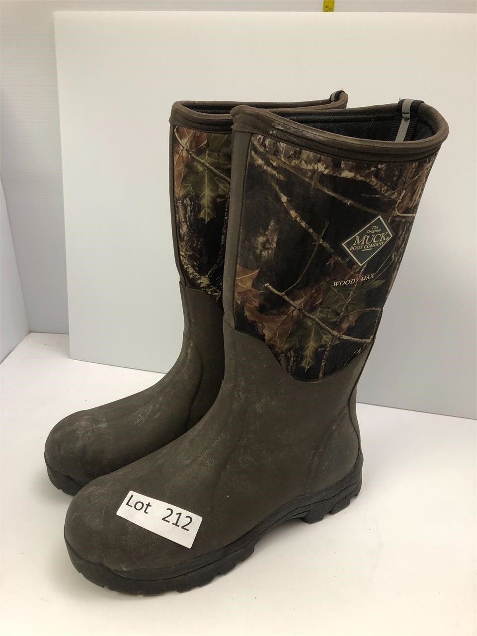 Womans Size 9/9.5 Muck Boots