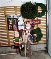 Santa/Snowman & Wreaths