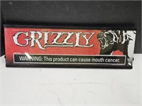 Grizzly Snuff Sign 17" Wide