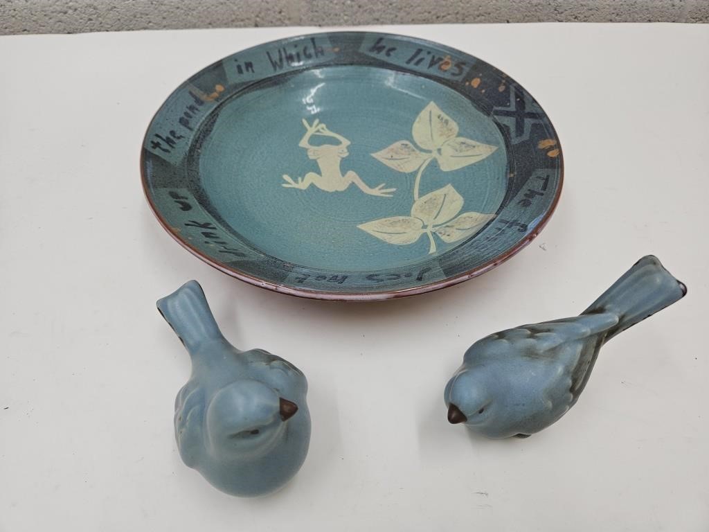 Signed Pottery Bowl  w/Frog & Birds