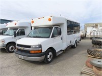 2012 CHEV. SHUTTLE BUS (VM12)   WHITE