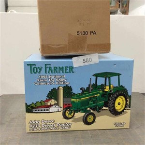 Ertl Toy Farmer JD 4230 diesel w/4-post  Roll Ga