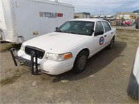 2005 FORD CROWN VIC   WHITE